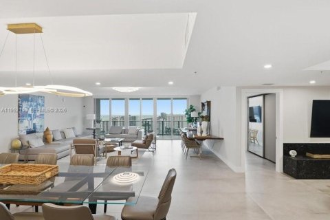 Снять в аренду кондоминиум в Санни-Айлс-Бич, Флорида 4 спальни, 286.51м2, № 2006599 - фото 9