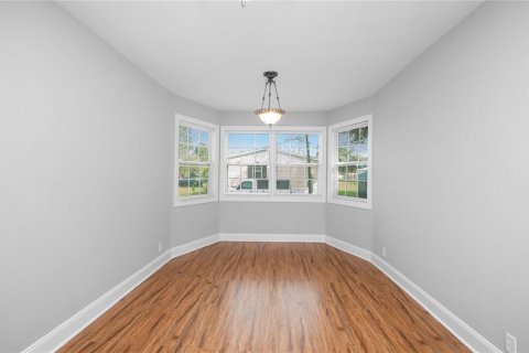 House in Lake Wales, Florida 5 bedrooms, 210.89 sq.m. № 1902836 - photo 11