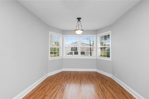 House in Lake Wales, Florida 5 bedrooms, 210.89 sq.m. № 1902836 - photo 12