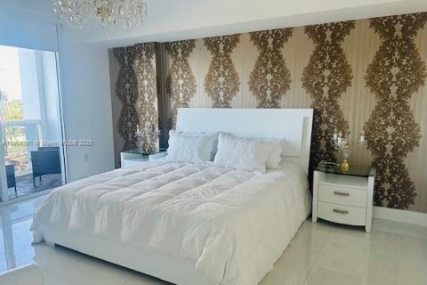 Condominio en alquiler en Bal Harbour, Florida, 1 dormitorio, 83.24 m2 № 1954660 - foto 13