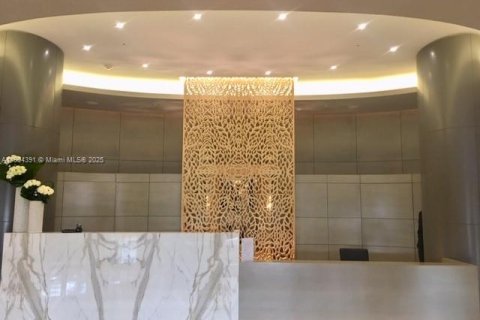 Condominio en alquiler en Bal Harbour, Florida, 1 dormitorio, 83.24 m2 № 1954660 - foto 30