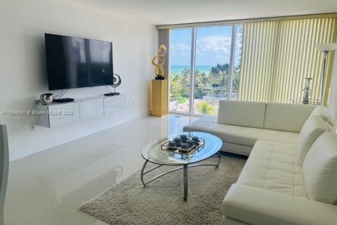 Condominio en alquiler en Bal Harbour, Florida, 1 dormitorio, 83.24 m2 № 1954660 - foto 8