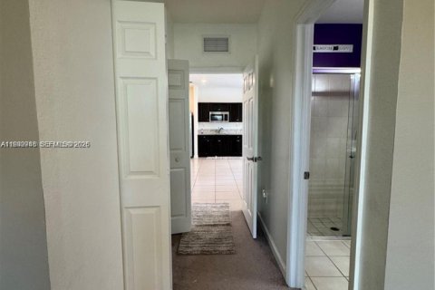 Apartment in Homestead, Florida 1 bedroom, 311.22 sq.m. № 2000988 - photo 16