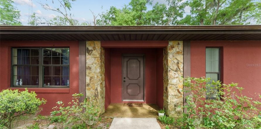Casa en Dunnellon, Florida 3 dormitorios, 173.91 m2 № 1631514