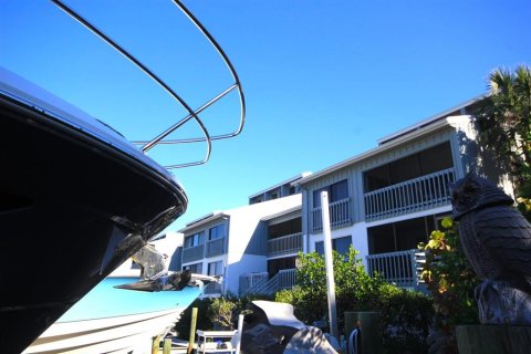 Condo in Sarasota, Florida, 3 bedrooms  № 1866401 - photo 17