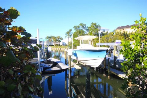 Condo in Sarasota, Florida, 3 bedrooms  № 1866401 - photo 8