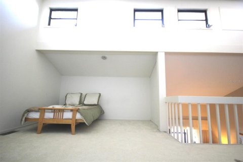 Condo in Sarasota, Florida, 3 bedrooms  № 1866401 - photo 19