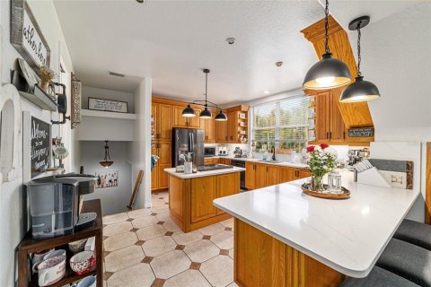 House in Ocala, Florida 5 bedrooms, 571.53 sq.m. № 2420270 - photo 12