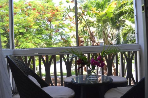 Condominio en alquiler en Key Biscayne, Florida, 3 dormitorios № 2011226 - foto 9