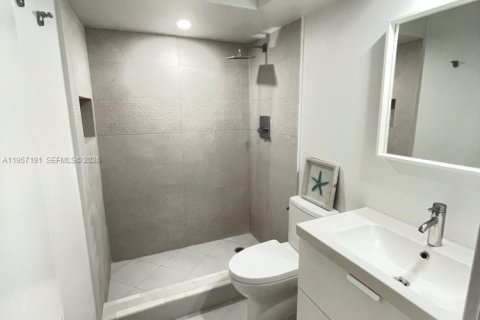 Condominio en alquiler en Key Biscayne, Florida, 3 dormitorios № 2011226 - foto 6