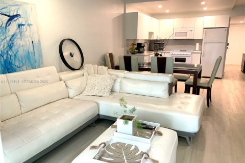 Condominio en alquiler en Key Biscayne, Florida, 3 dormitorios № 2011226 - foto 3