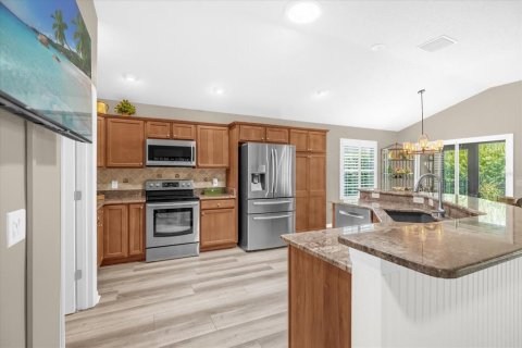 House in The Villages, Florida 3 bedrooms, 181.72 sq.m. № 1883050 - photo 9