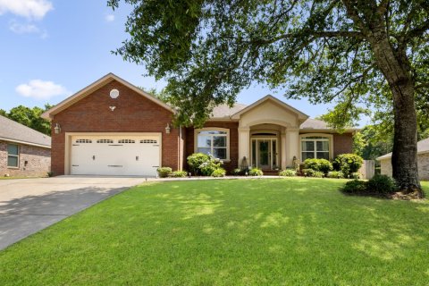 Casa en venta en Crestview, Florida, 4 dormitorios, 220.92 m2 № 561522 - foto 1
