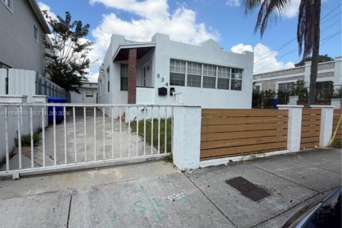 House in Miami, Florida 3 bedrooms № 2256122 - photo 18