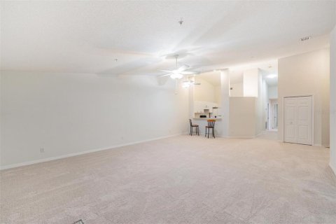 Condominio en venta en Temple Terrace, Florida, 3 dormitorios, 142.42 m2 № 1852568 - foto 9