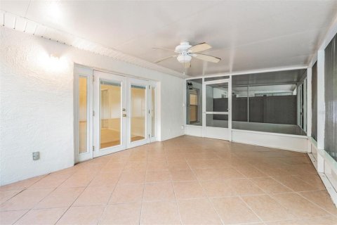 Condominio en venta en Temple Terrace, Florida, 3 dormitorios, 142.42 m2 № 1852568 - foto 24