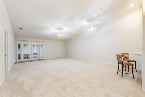 Condominio en venta en Temple Terrace, Florida, 3 dormitorios, 142.42 m2 № 1852568 - foto 5