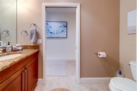 Condominio en alquiler en Redington Shores, Florida, 3 dormitorios, 280.56 m2 № 1524788 - foto 9