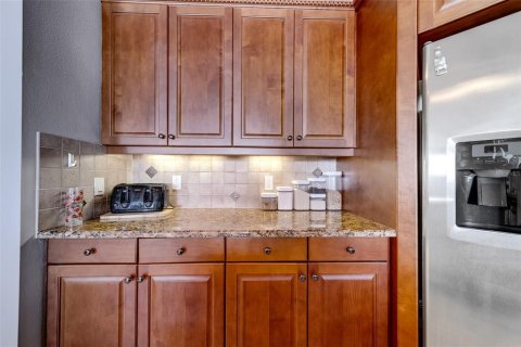 Condominio en alquiler en Redington Shores, Florida, 3 dormitorios, 280.56 m2 № 1524788 - foto 14