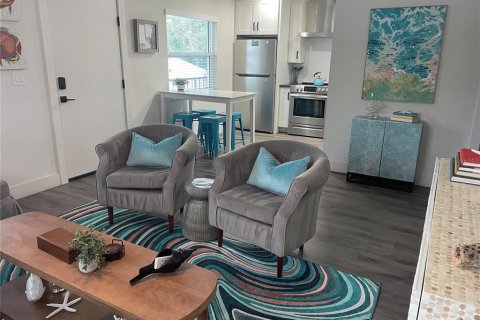 Apartment in Sarasota, Florida 2 bedrooms, 69.68 sq.m. № 2232063 - photo 7
