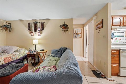Immobilier commercial à vendre à Holiday, Floride: 4 chambres, 167.22 m2 № 2297051 - photo 2