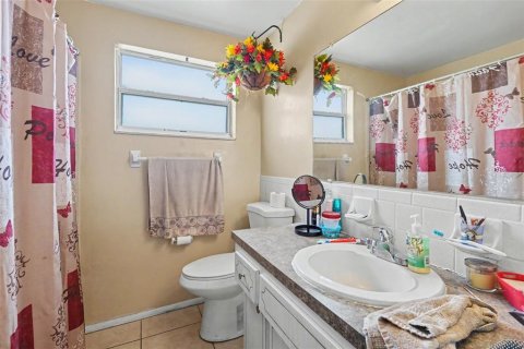 Immobilier commercial à vendre à Holiday, Floride: 4 chambres, 167.22 m2 № 2297051 - photo 9