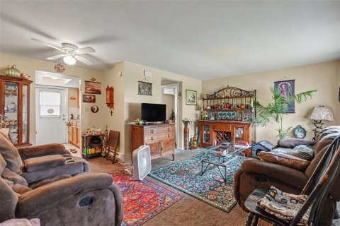 Immobilier commercial à vendre à Holiday, Floride: 4 chambres, 167.22 m2 № 2297051 - photo 13