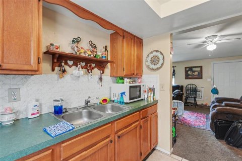 Immobilier commercial à vendre à Holiday, Floride: 4 chambres, 167.22 m2 № 2297051 - photo 19