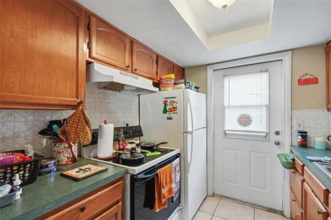 Immobilier commercial à vendre à Holiday, Floride: 4 chambres, 167.22 m2 № 2297051 - photo 17
