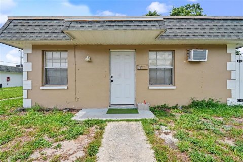 Immobilier commercial à Holiday, Floride 4 chambres, 167.22 m2 № 2297051