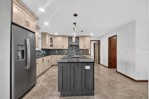 House in Ormond Beach, Florida 3 bedrooms, 221.85 sq.m. № 2398548 - photo 22