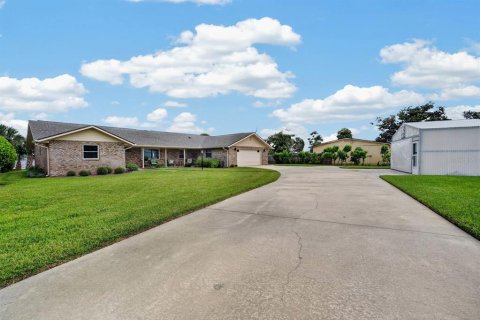 House in Ormond Beach, Florida 3 bedrooms, 221.85 sq.m. № 2398548 - photo 10