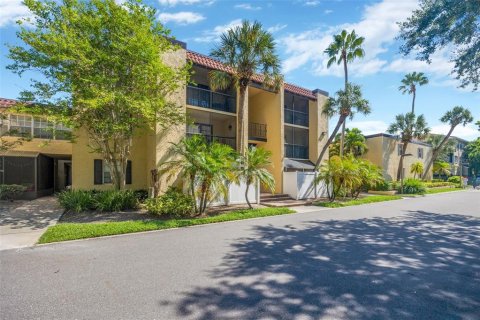 Copropriété à vendre à Tampa, Floride: 1 chambre, 72.09 m2 № 1918002 - photo 1