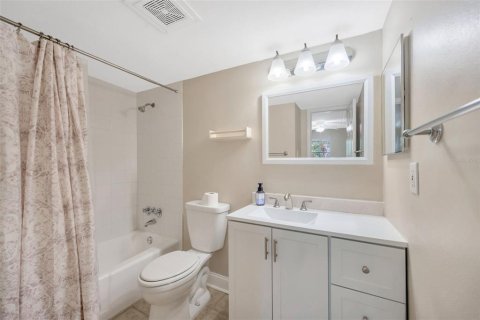 Copropriété à vendre à Tampa, Floride: 1 chambre, 72.09 m2 № 1918002 - photo 17