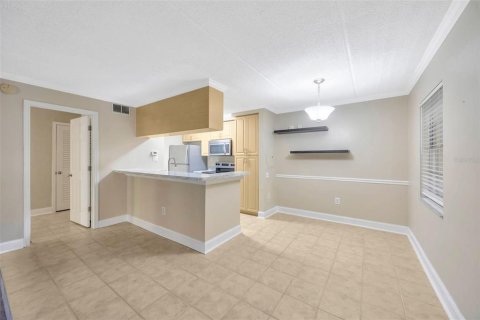 Copropriété à vendre à Tampa, Floride: 1 chambre, 72.09 m2 № 1918002 - photo 5