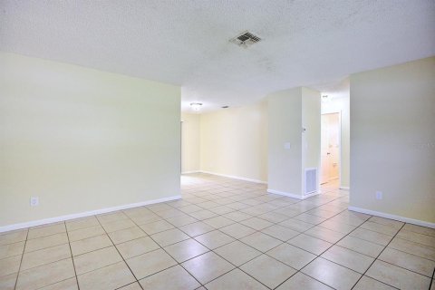 Propiedad comercial en venta en Sebring, Florida, 28 dormitorios, 181.35 m2 № 2407087 - foto 11
