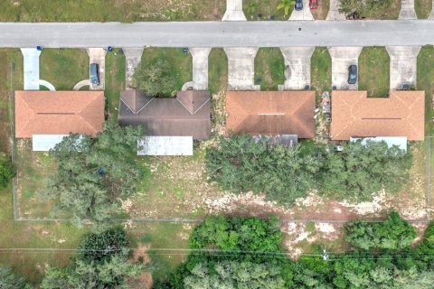 Propiedad comercial en venta en Sebring, Florida, 28 dormitorios, 181.35 m2 № 2407087 - foto 2