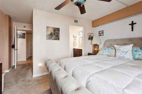 Condo in Daytona Beach, Florida, 2 bedrooms  № 1563678 - photo 13
