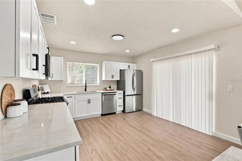 Casa en venta en Casselberry, Florida, 3 dormitorios, 143.16 m2 № 2429326 - foto 10