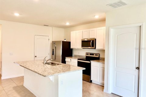 Casa en alquiler en Mount Dora, Florida, 3 dormitorios, 153.38 m2 № 1824931 - foto 2