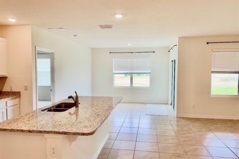 Casa en alquiler en Mount Dora, Florida, 3 dormitorios, 153.38 m2 № 1824931 - foto 5