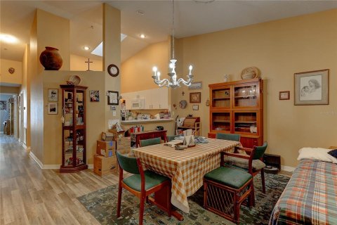 Condo in Temple Terrace, Florida, 3 bedrooms  № 1912748 - photo 10