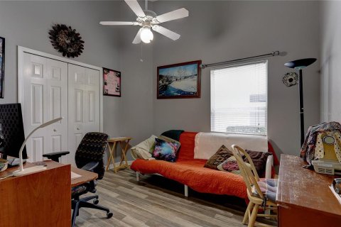 Condo in Temple Terrace, Florida, 3 bedrooms  № 1912748 - photo 20