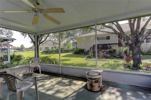 Condo in Temple Terrace, Florida, 3 bedrooms  № 1912748 - photo 8