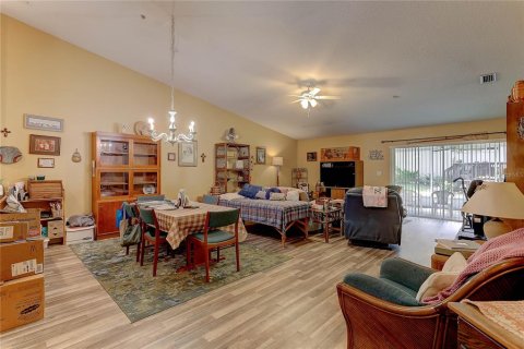 Condo in Temple Terrace, Florida, 3 bedrooms  № 1912748 - photo 7