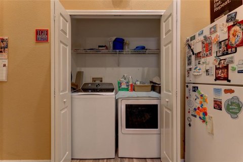 Condo in Temple Terrace, Florida, 3 bedrooms  № 1912748 - photo 15