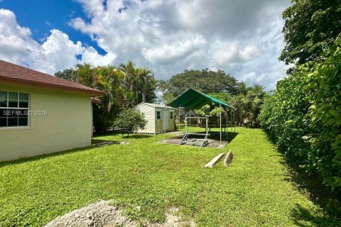 Купить виллу или дом в Хомстед, Флорида 4 спальни, 189.52м2, № 1995412 - фото 14