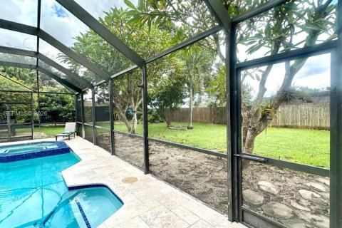 Купить виллу или дом в Хомстед, Флорида 4 спальни, 189.52м2, № 1995412 - фото 15