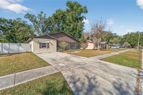 Casa en Lakeland, Florida 3 dormitorios, 130.06 m2 № 2095584