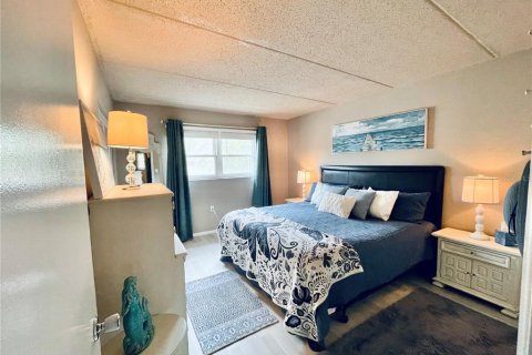 Condominio en venta en Dunedin, Florida, 2 dormitorios, 93.83 m2 № 2093476 - foto 13